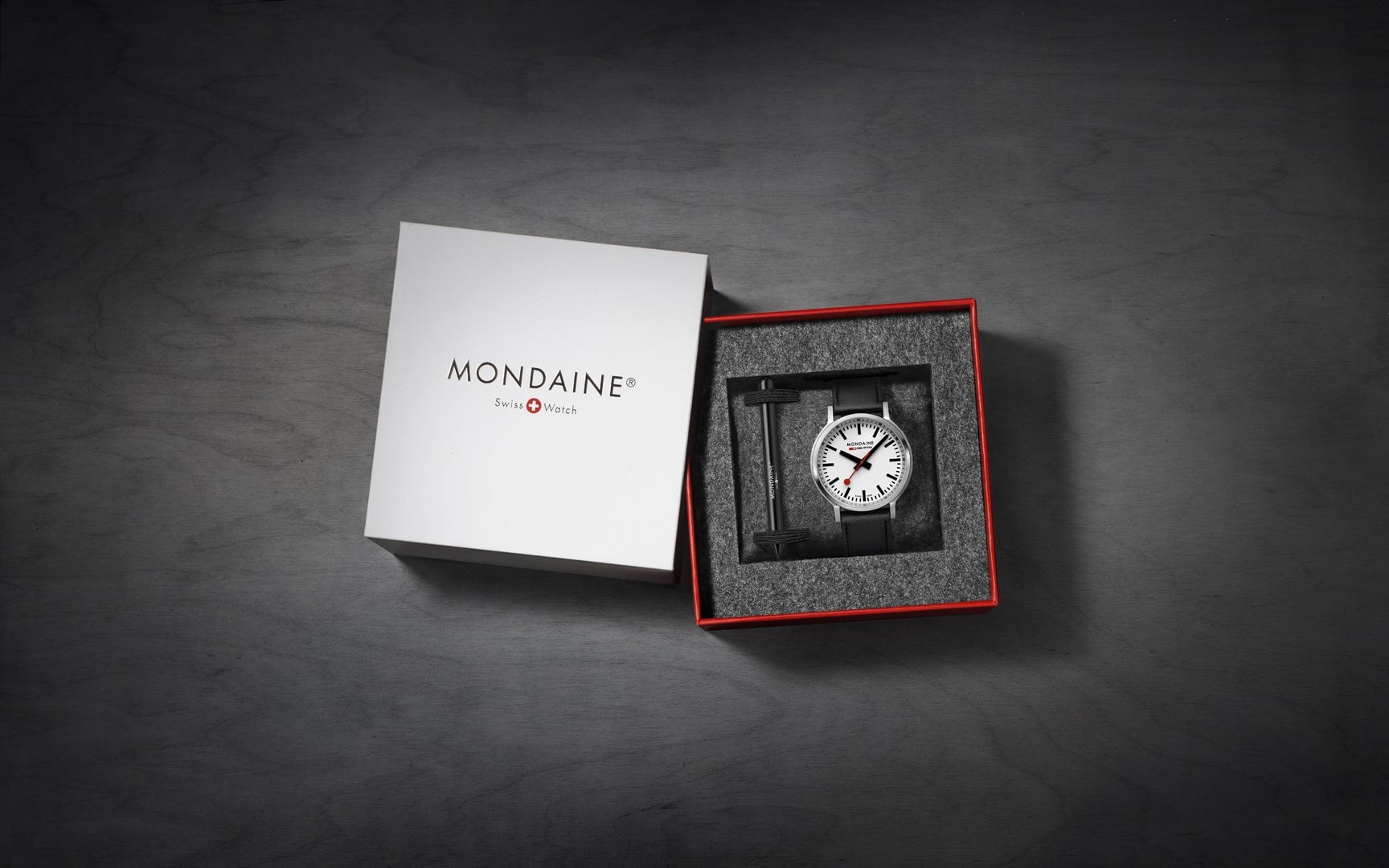 Mondaine Stop2go orologio bianco backlight 41 mm