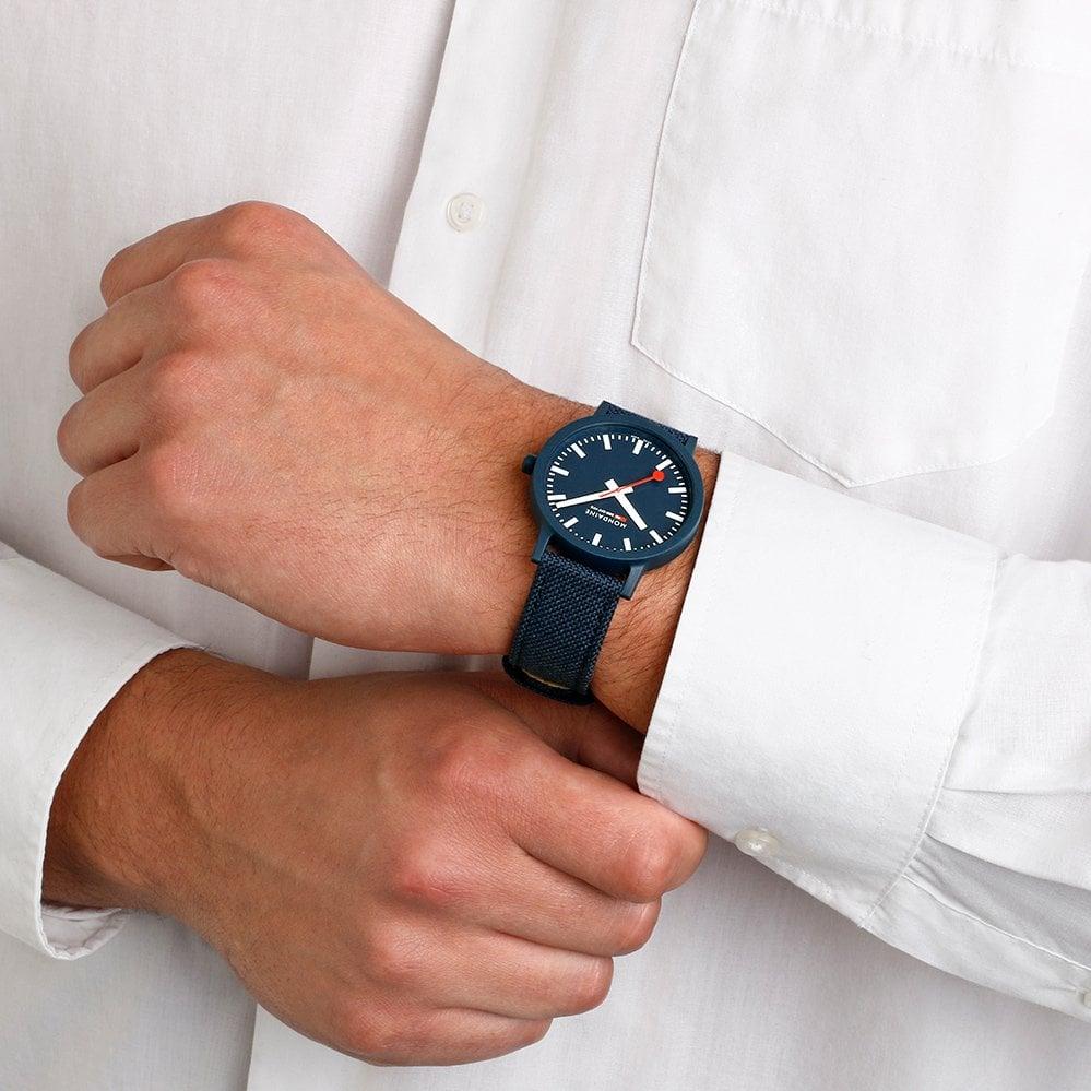 Mondaine Essence Blu 41mm orologio quarzo