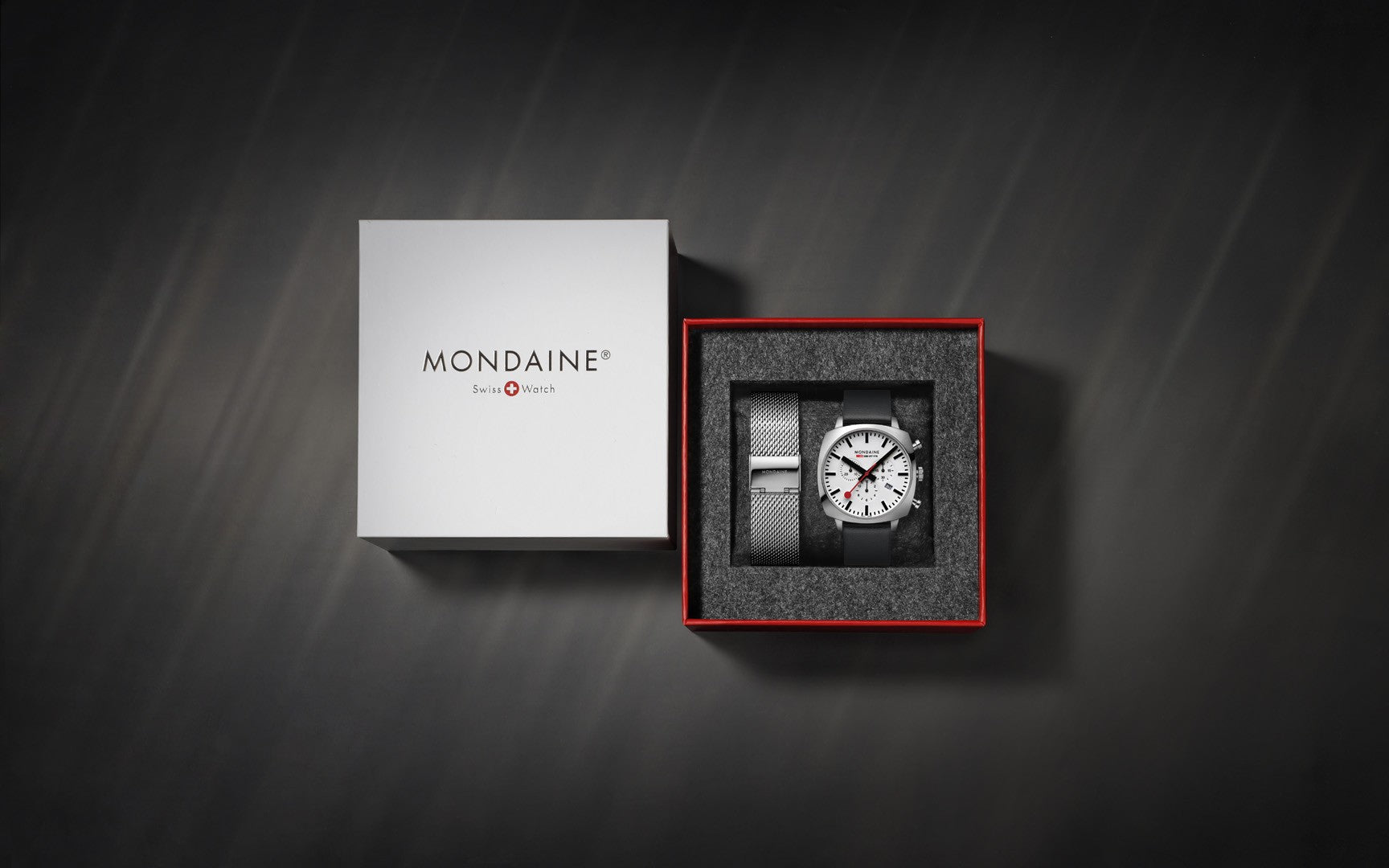 Mondaine Grand Cushion Bianco 41mm cronografo zaffiro