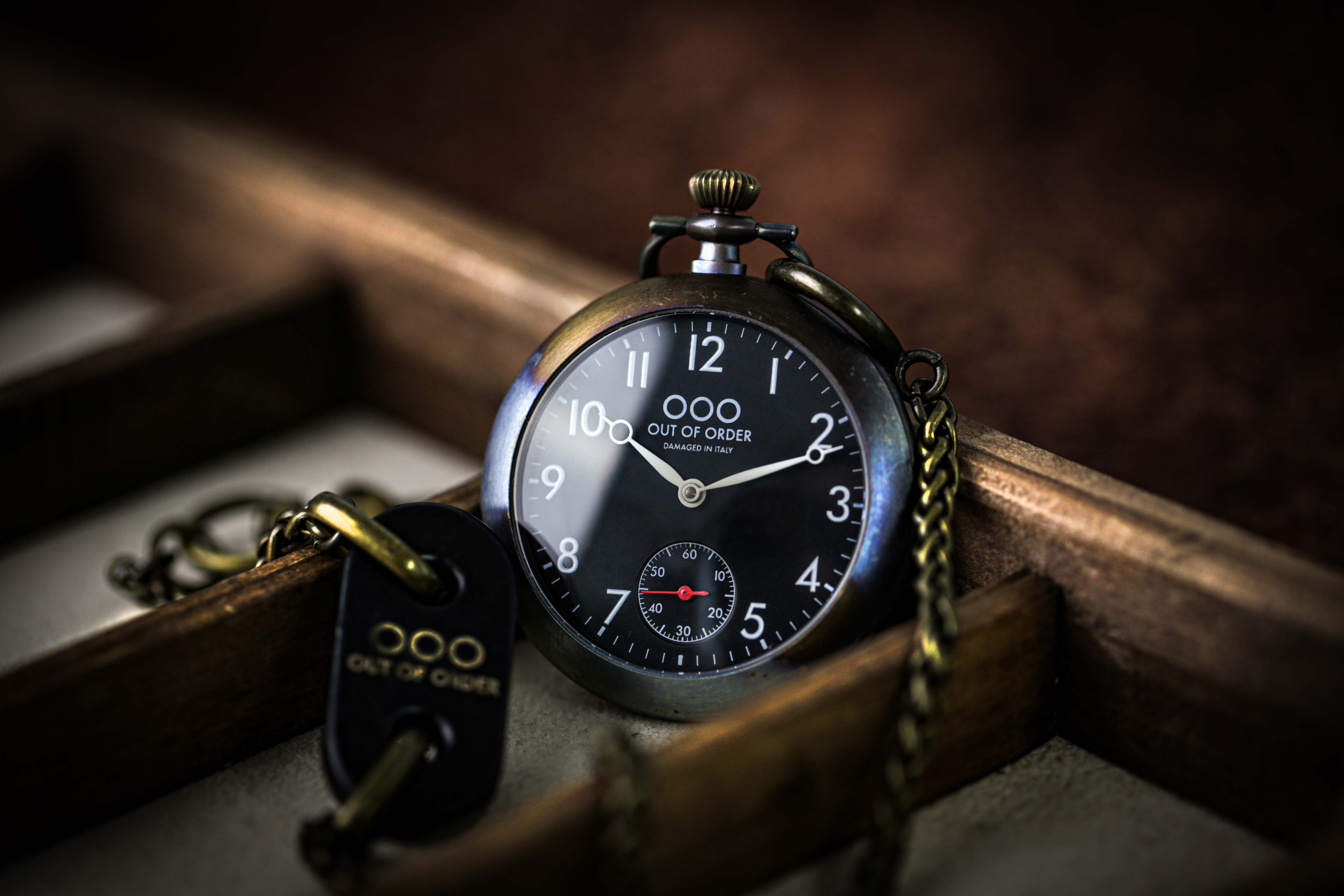 Out Of Order Calabrone Black orologio da tasca 47 mm