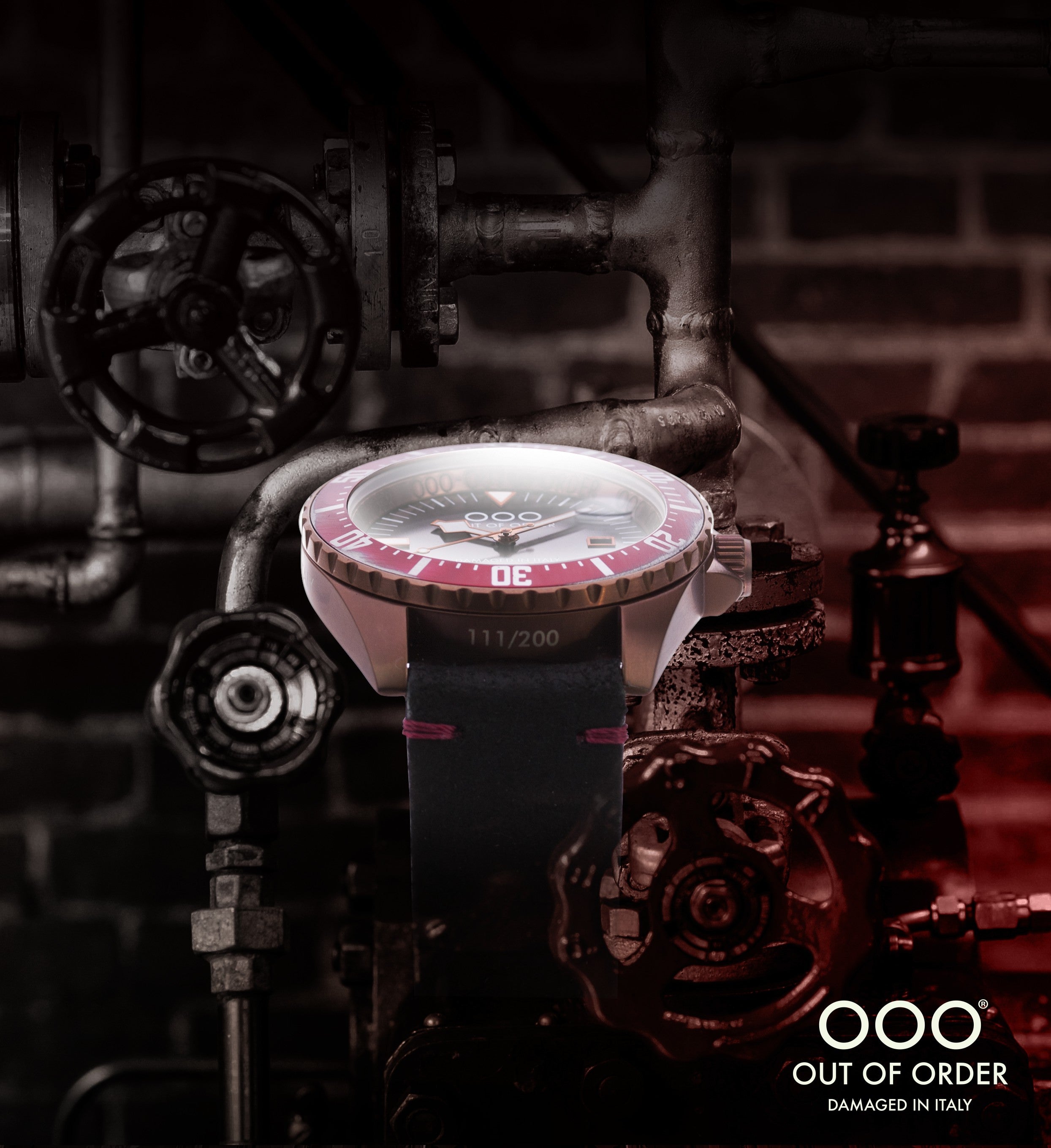 Out Of Order Automatico Crimson Red orologio bronzo 44 mm