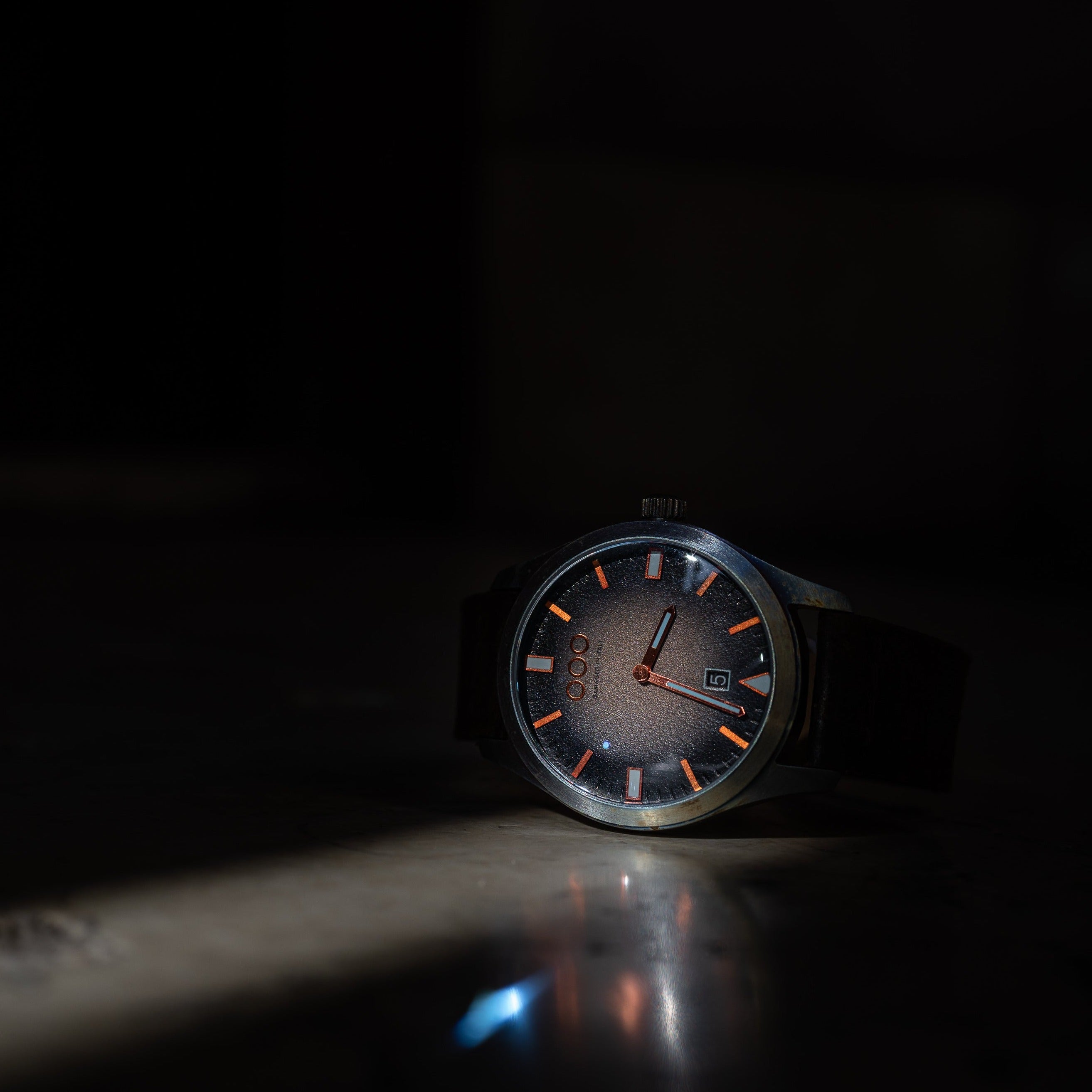 Out Of Order 143 Brown orologio quarzo marrone 40mm pelle
