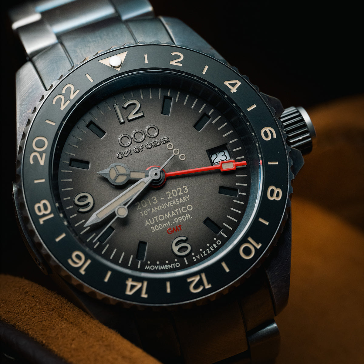Out Of Order 10th Anniversary orologio automatico GMT nero 40 mm