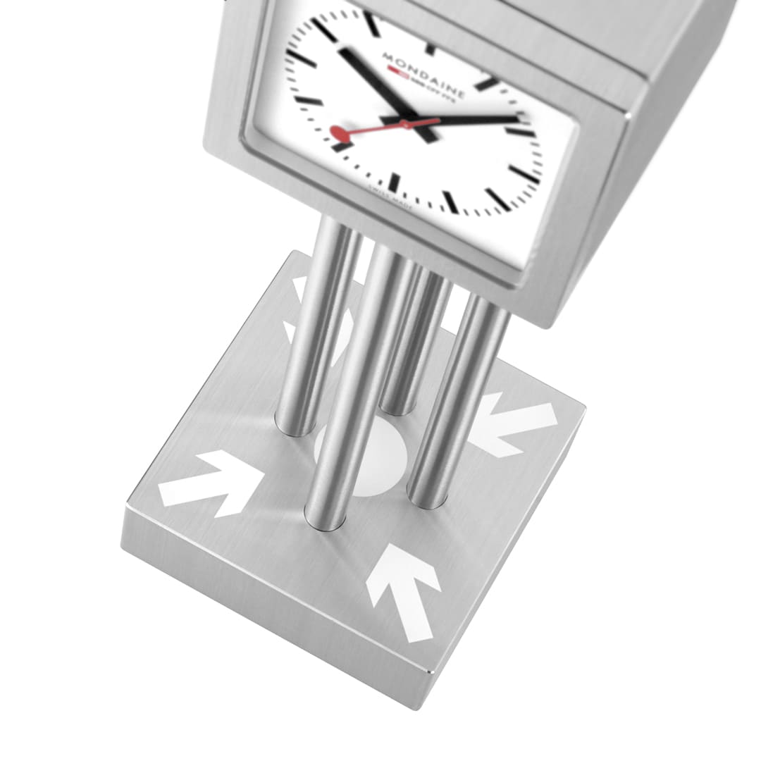 Mondaine Meeting Point orologio da tavolo alluminio Swiss Made