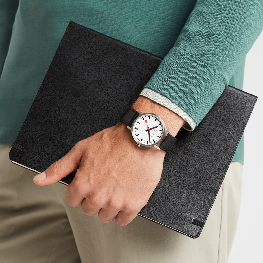 Mondaine Classic Satinato 40mm orologio 40 mm