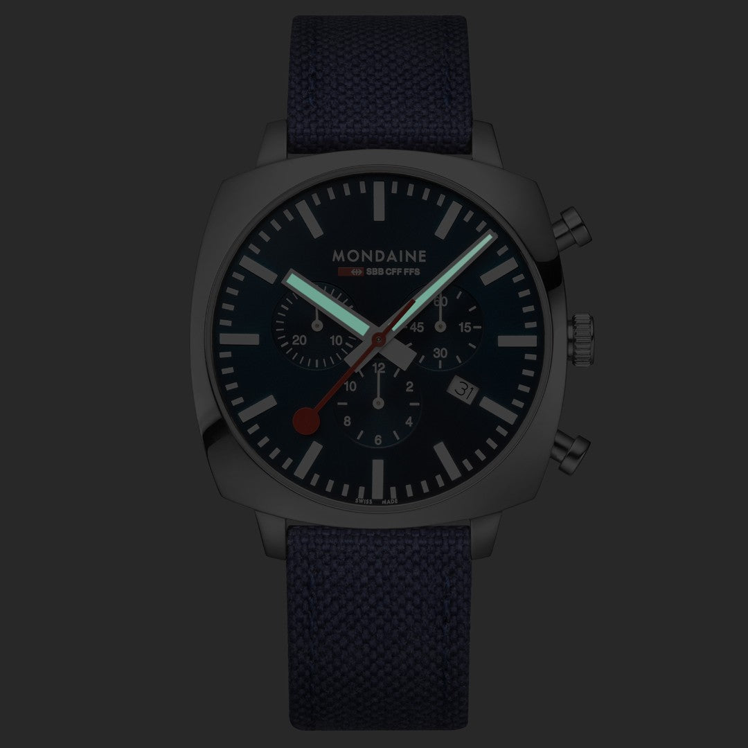 Mondaine Grand Cushion cronografo 41 mm blu