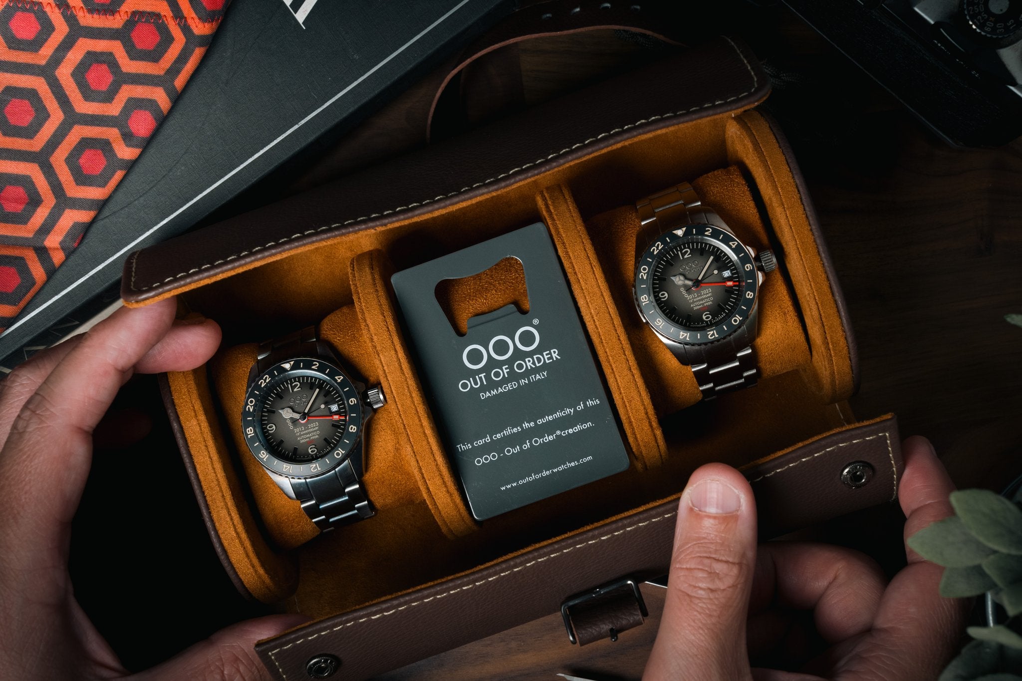 Out Of Order 10th Anniversary orologio automatico GMT nero 40 mm