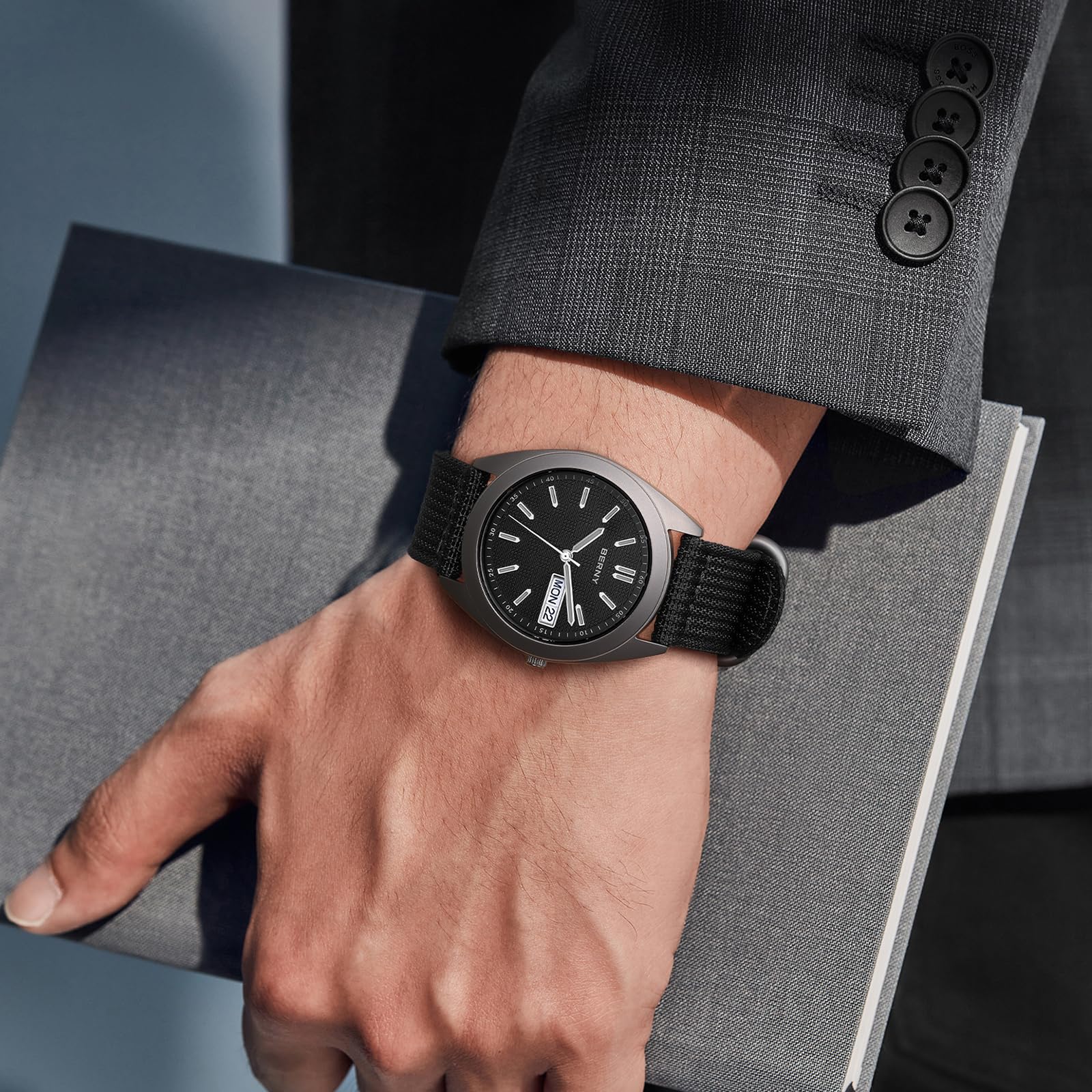 Berny Titanio Orologio Uomo Tela Nero 10ATM Luminoso