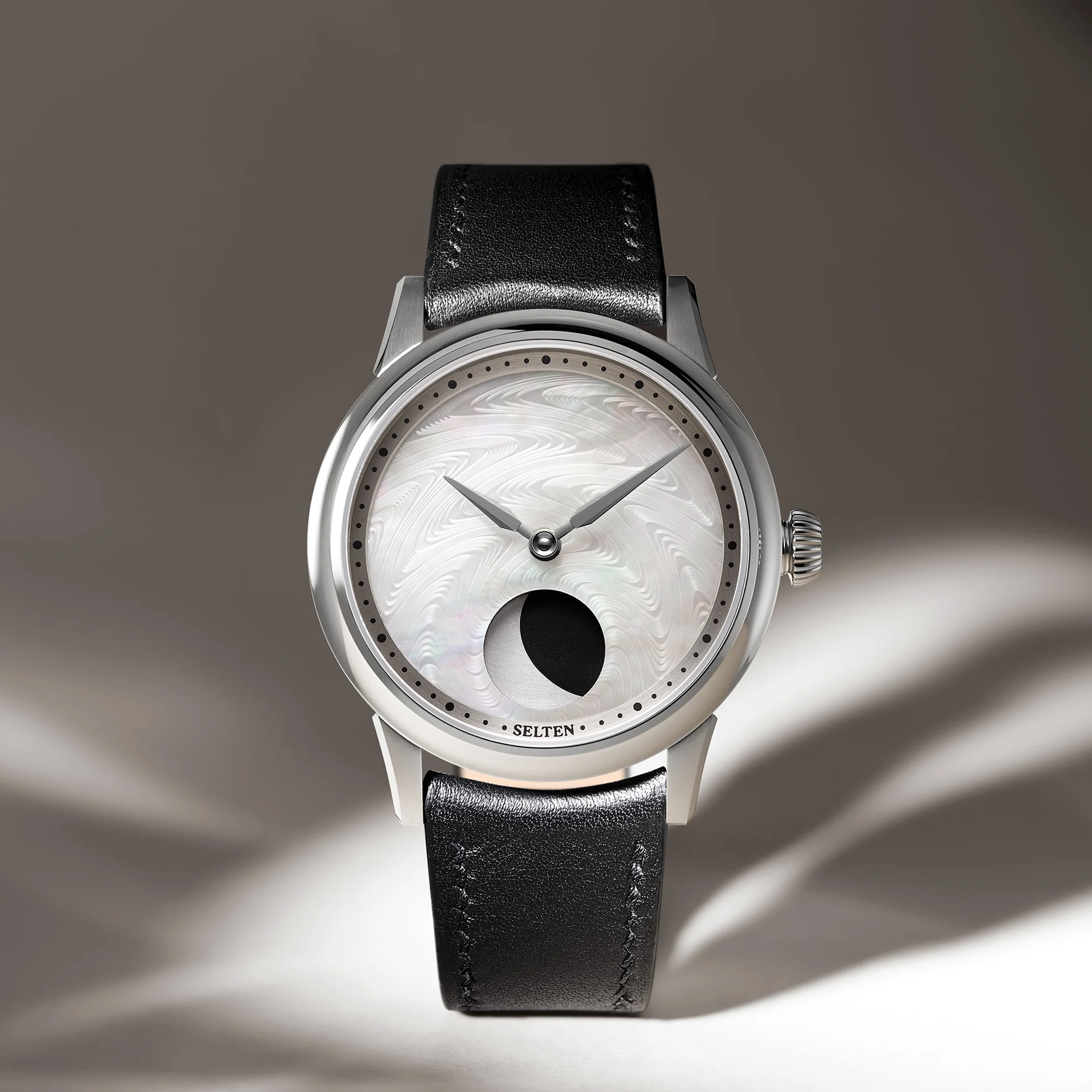 Selten M1 Moonphase orologio madreperla bianca