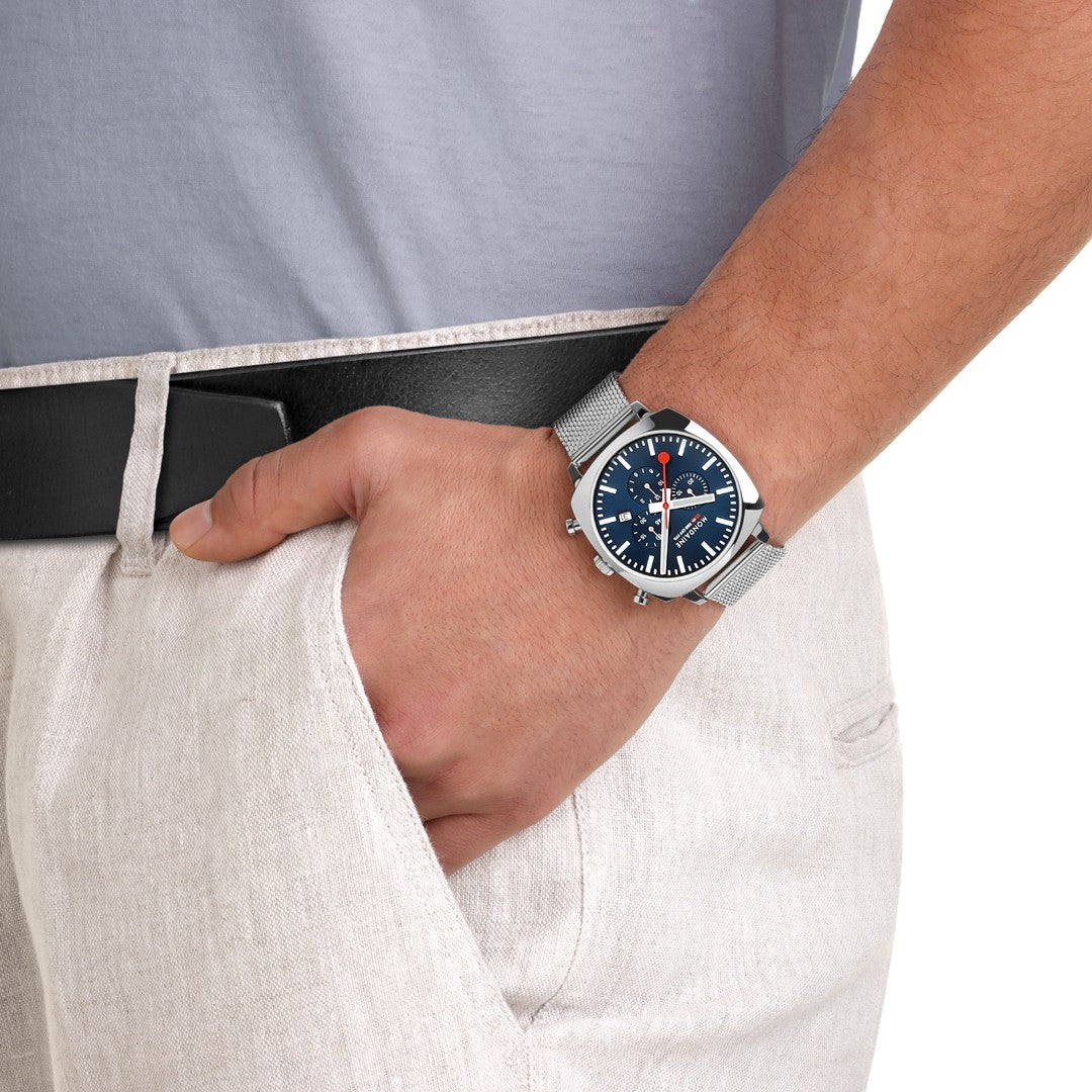 Mondaine Grand Cushion cronografo 41 mm blu