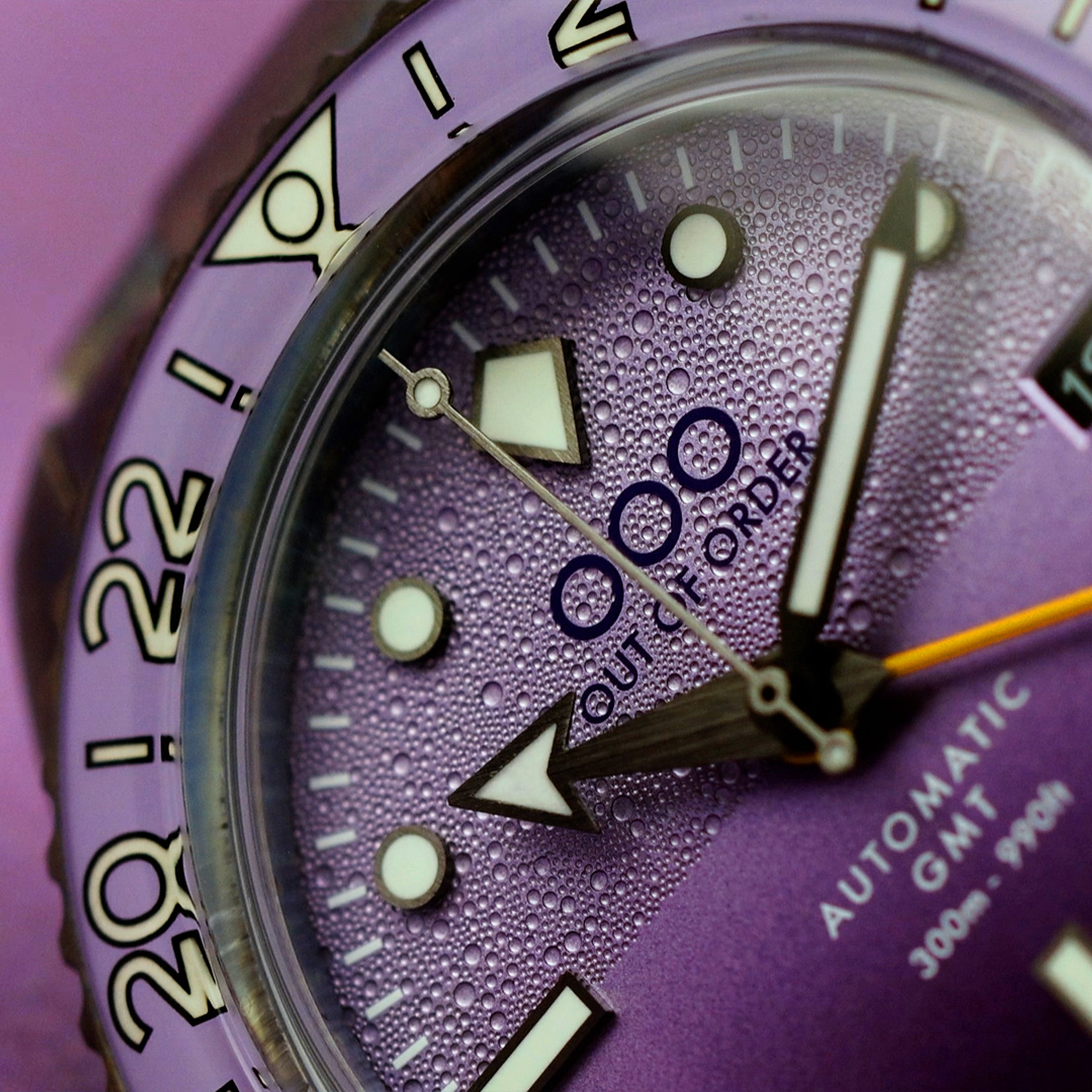 Out Of Order Shaker Dark Violet orologio GMT 40 mm viola
