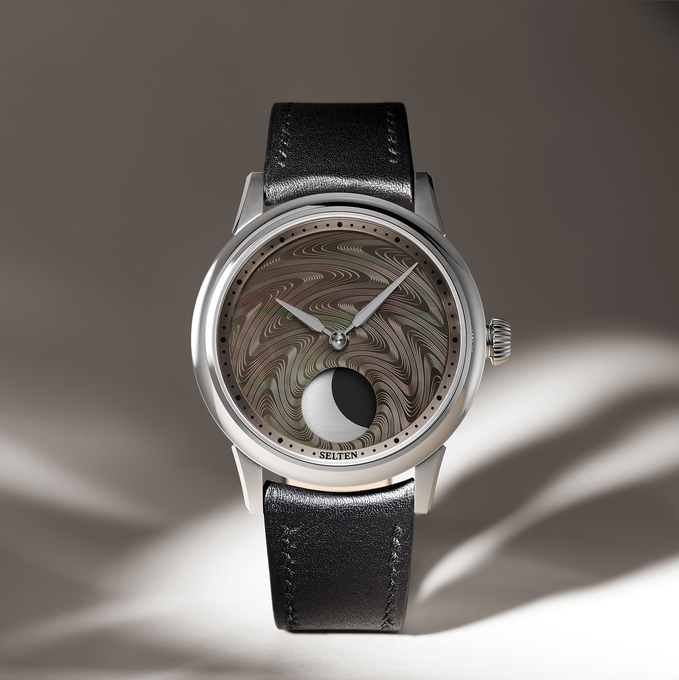 Selten M1 Moonphase Tahitian orologio madreperla