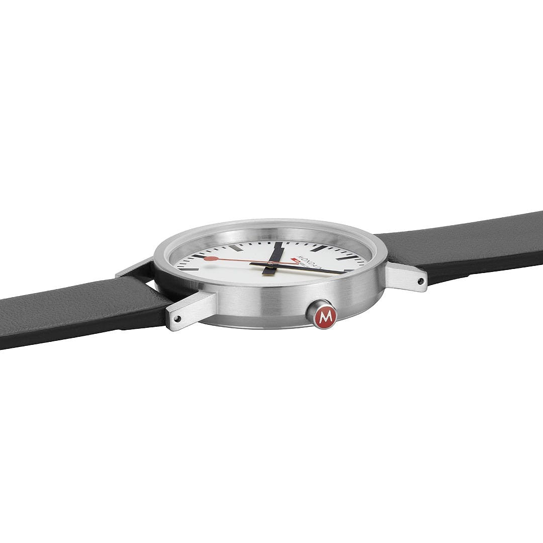 Mondaine Classic Satinato 36 mm quarzo Swiss Made
