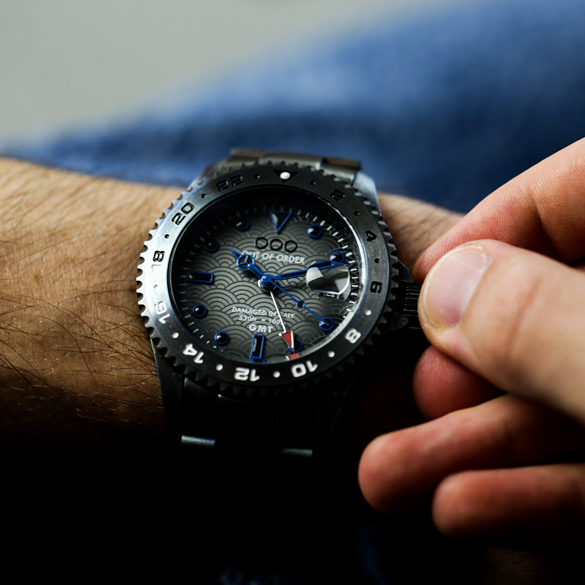 Out Of Order GMT Tokyo Shibuya Ultra Distressed Orologio 44mm