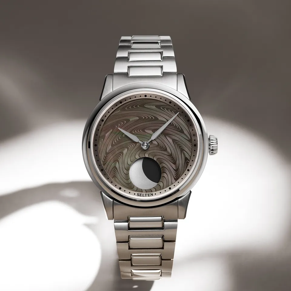 Selten M1 Moonphase Tahitian orologio madreperla