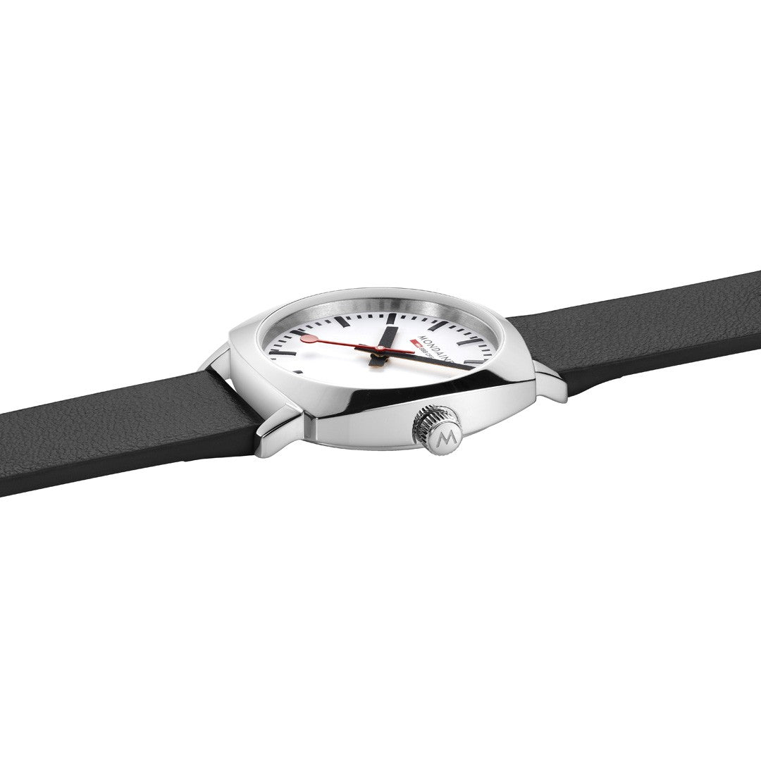 Mondaine Petite Cushion Orologio Nero 31 mm Zaffiro