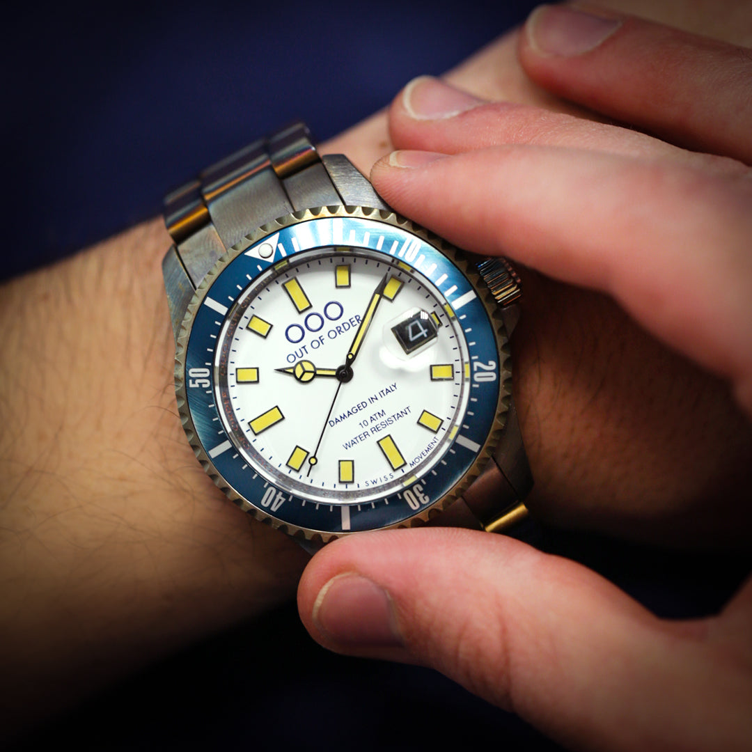 Out Of Order Casanova Capitano orologio quarzo 44 mm bianco